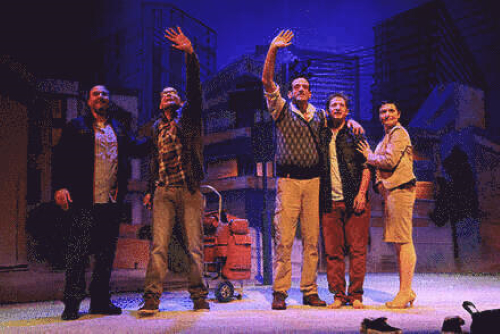 איפה הים, הצגה של מדיטק חולון, לגדול